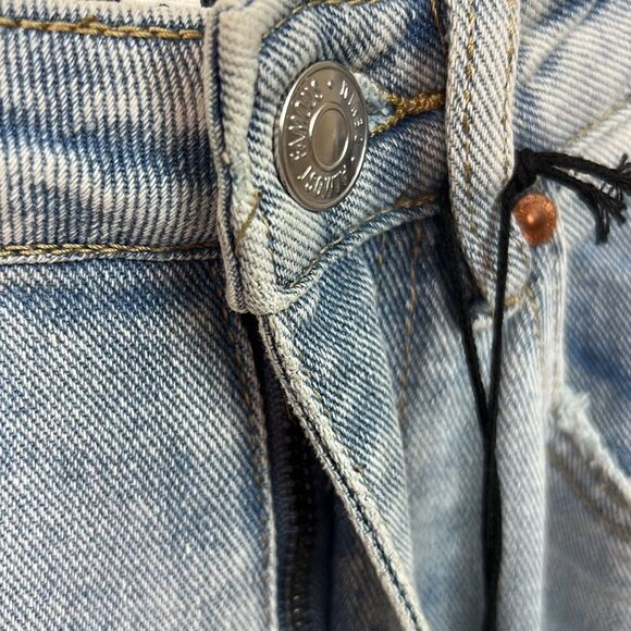 Almost Famous Super High rise wide leg light wash jeans size 0 NWT - Picture 6 of 13